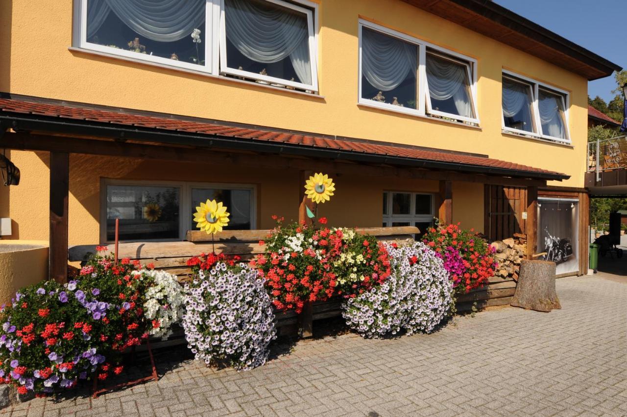 Landhaus Waldfrieden Tengen ภายนอก รูปภาพ